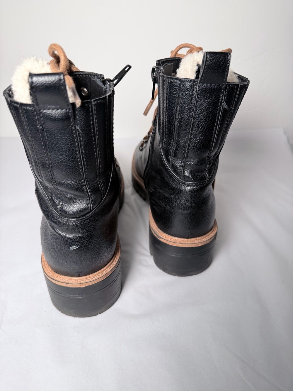 Nine West Ivani Black Chunky Sole Lace Up Boots Faux Leather & Sherpa - Picture 9 of 11